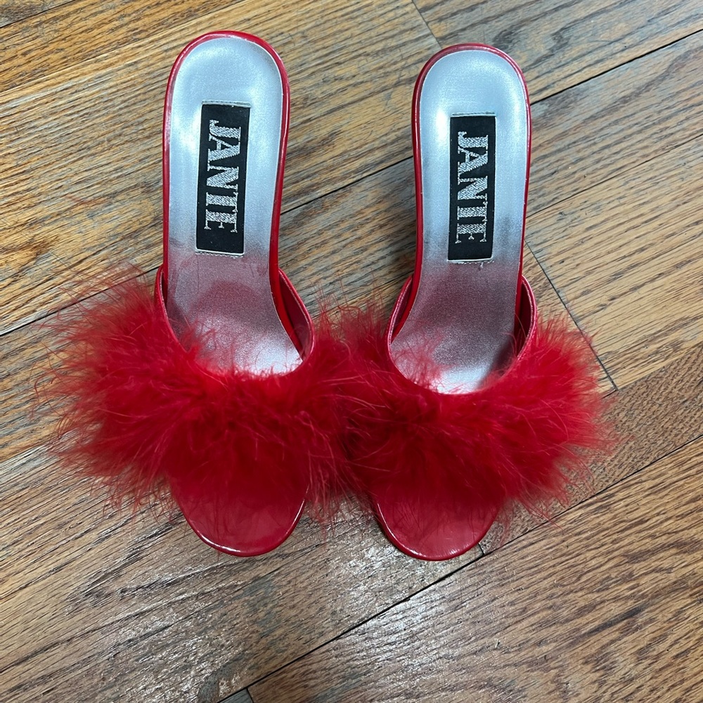 Fun & Festive Red feathered heels - worn 1x - like new condition - size 7
